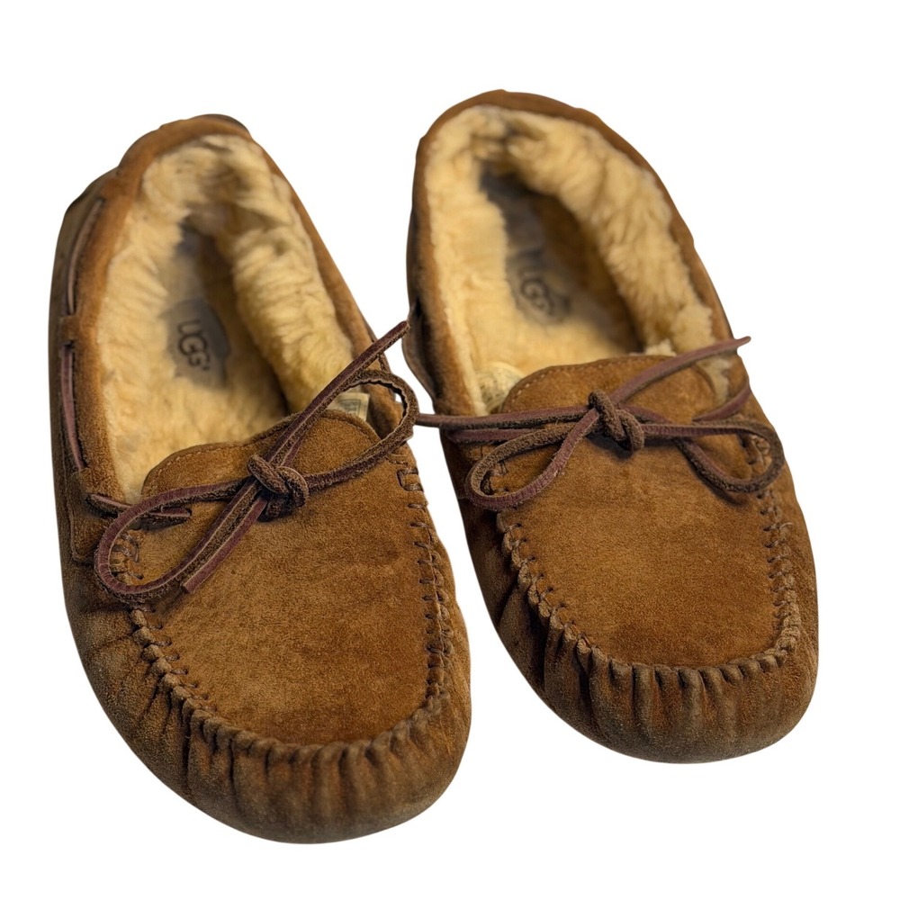 UGG Dakota Moccasin Slippers Chestnut Suede Sheepskin Fur Lined Shoes Size 8